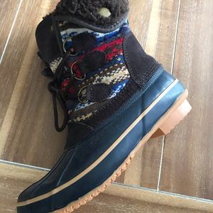 Cute Khombu winter boots!❄️